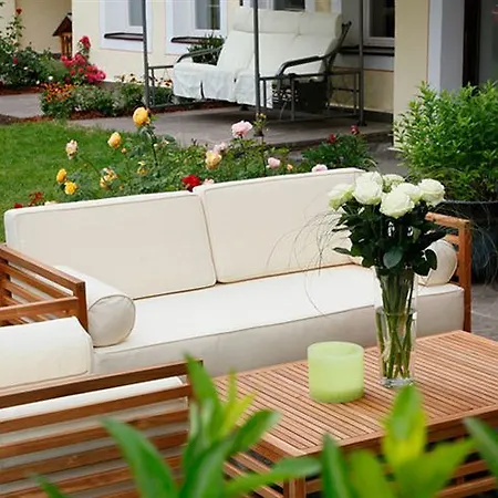 Ξενοδοχείο Gloriette Boutiquehotel 4*